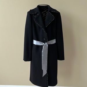 EXPRESS DESIGN STUDIO MEDIUM WOMENS COAT GENTLY USED